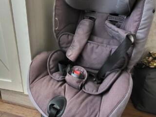 Продам автокресло