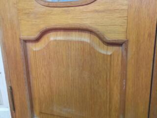 ПРОДАМ ДВЕРИ (дерево)