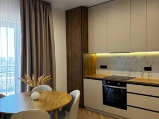 В продаже стильная 1-комнатная квартира площадью 43,3 м² с ...