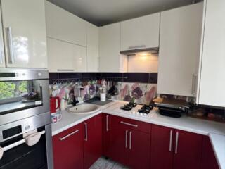 Продается 3- х комнатная квартира в самом центре Бендер