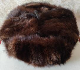 Продам норковую шапку-ушанку.