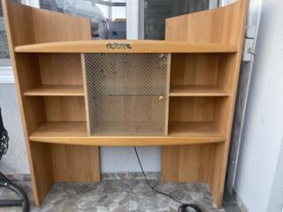 Стенка с подсветкой и стеклянной дверью