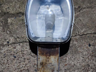 Продам уличный инфракрасный фонарь 400 р можно использовать в теплицах