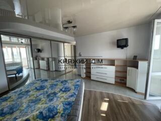 Продаж 2-кімнатної квартири студіо, вул. Княжий затон, 11. Загальна ..