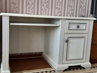 Продам парту 1300 руб.