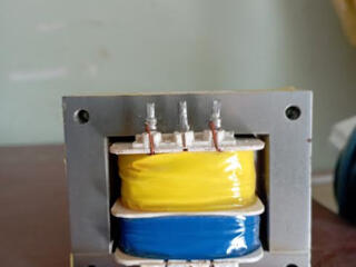 Tranformator Electric 220 /25 v. - 1buc x 80 lei.