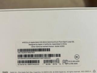 Apple Watch SE Gold Aluminium Case with Plum Sport Loop