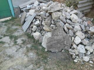 Отдам даром бетонный бой