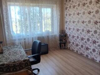Продается 4 комнатная квартира в Лесках