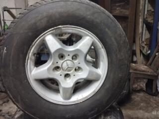 Диски с зимней резиной R16. Mercedes