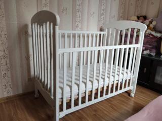 Кроватка детская. 1500 руб.