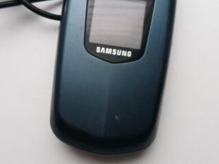 Samsung SCH-U750, известный как Samsung Alias 2, с брендом Verizon