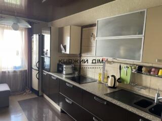 Без комісії! Продаж 3-кімнатної квартири по вул. Урлівська, 36. ...