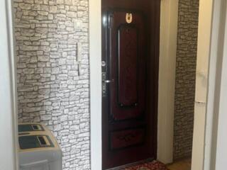 Сдаётся 1ком. Кв. без коммунальных услуг