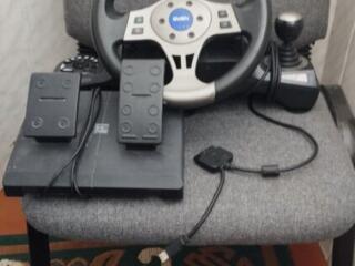Продам игровой руль с педалями.