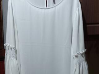 Блуза белая. Блуза чёрная.