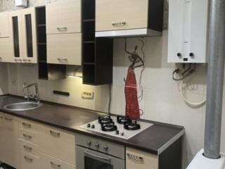 35580 Продам 3-комнатную квартиру в центре ...