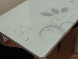 Продается кухонный стол