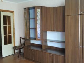 Продаю однокомнатную, Мичурина 31, этаж 5