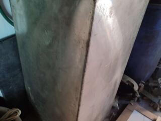 Продам бочку из пищевой нержавеющей стали, 255л.