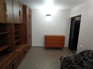 Здам двокімнатну квартиру на площі Бориса Дерев'янка, Будинок меблів.