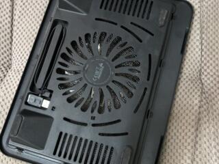 Охлаждающая подставка для ноутбука