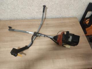 Продам на запчасти бензиновый триммер-цена 420 р.