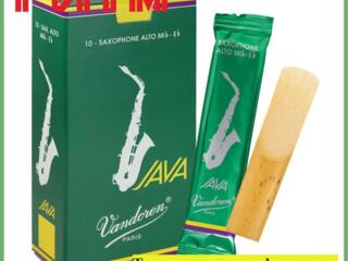 Трость для саксофона альт VANDOREN JAVA GREEN в м. м. "РИТМ"