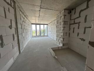 Продаётся 1-комнатная квартира студийного типа в новом сданном жилом .