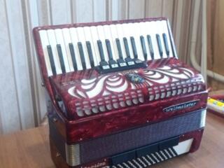 Продаю немецкий аккордеон "Weltmeister Caprice" в отличном состоянии!