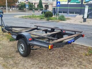 Лодочный прицеп