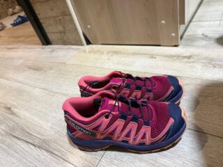 Кроссовки Salomon, 36 размер – отличное состояние