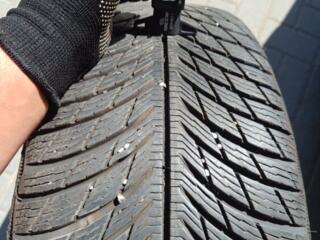 235/55/18 Michelin зима.