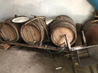 Продам бочки и прочее.