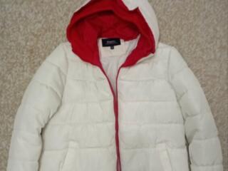 Продам женскую куртку