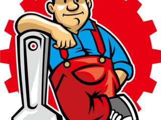 Сварщики и механики на завод.