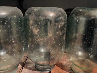 Продам 3-х литровые бутыля