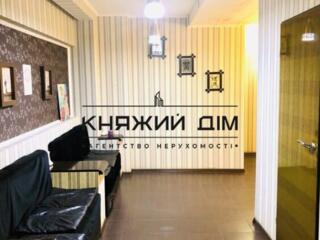 Без комиссии!Хороший офис 210 кв.м. в бизнес-центре м.Тараса ...