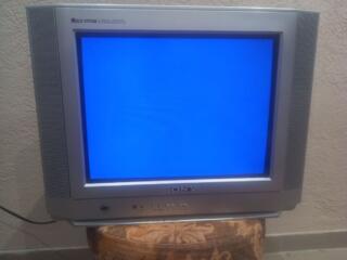 Продам телевизор Sony небольшой