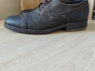 Продам мужские туфли