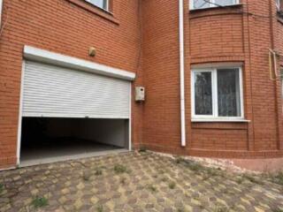 Простір для сім'ї — будинок вашої мрії на Таірова. 268 м2 на 3 сотках.