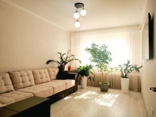 Продам 3-комнатную квартиру в новострое срочно!