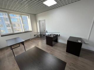 Оренда офісного приміщення в ЖК RiverStone, по вул. Трускавецька 2А, .