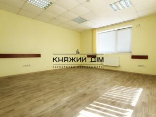 Оренда 1-но к. офісу м. Осокорки по вул. Є. Чавдар буд. 18 в ...