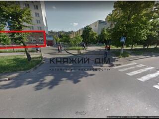 Площадь 360м2. Два фасадных входа. Возможно деление на 200м2 и ...