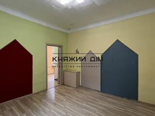 Оренда будинку, під офіс по вул. Менделєєва, (частина будинку), 8 ...