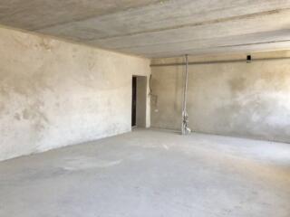 В продаже просторная двухкомнатная квартира под любую планировку в ...