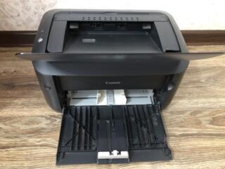 Лазерный принтер Canon, отличный.