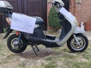 Продам электроскутер 2011 года