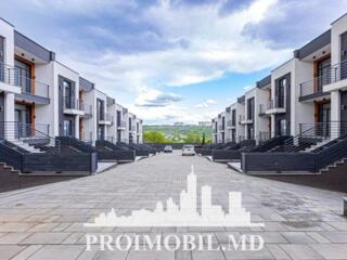 Vă propunem spre vânzare acest townhouse în 2 nivele, amplasat în ...